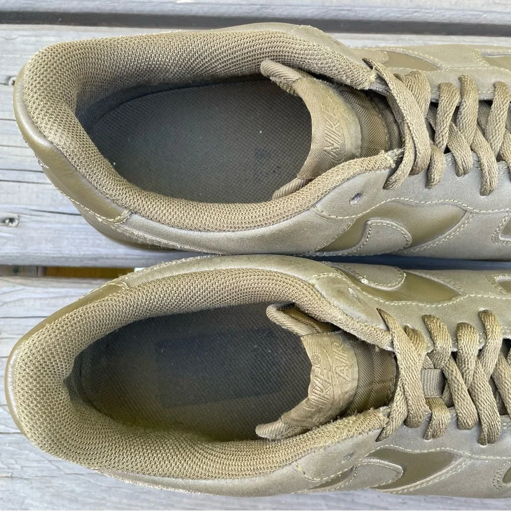 Nike Air Force AF1 82 Iguana low top shoes size 10
